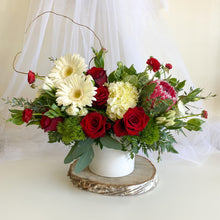 Load image into Gallery viewer, Amore - HKFlowers
